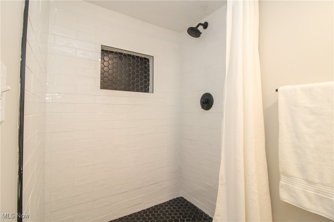 1674 Yolanda Drive, Austintown, Ohio image 27