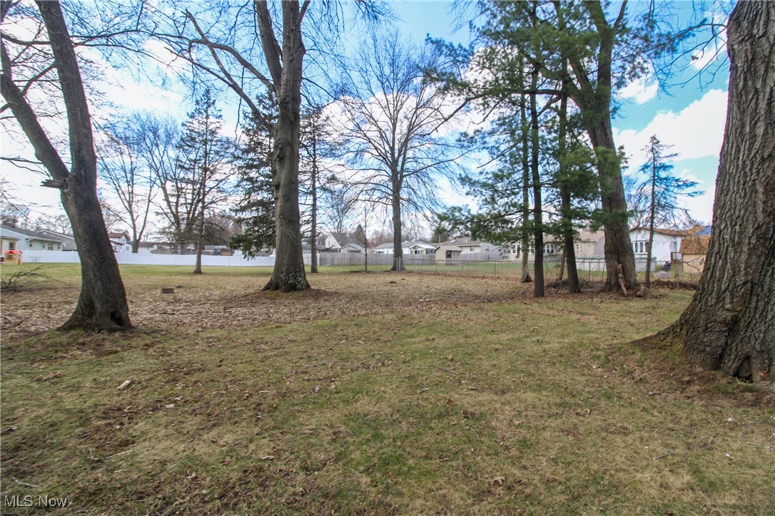 1674 Yolanda Drive, Austintown, Ohio image 30