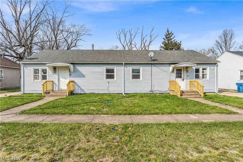 Photo of 1771 E 37th Street #1771, Lorain, OH 44055 (MLS # 5197229)
