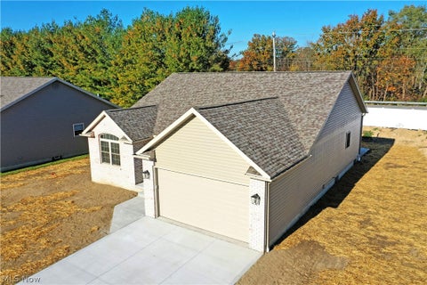 Tiny photo for 2867 Pebble Creek Court, Cortland, OH 44410 (MLS # 5255357)