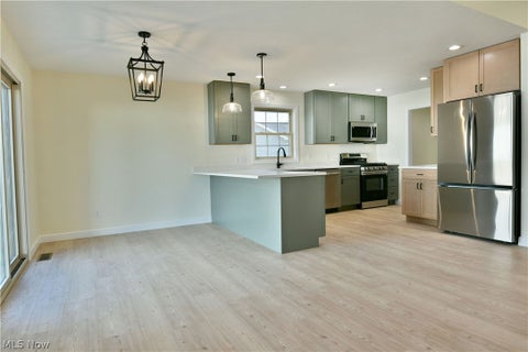 Tiny photo for 2867 Pebble Creek Court, Cortland, OH 44410 (MLS # 5255357)