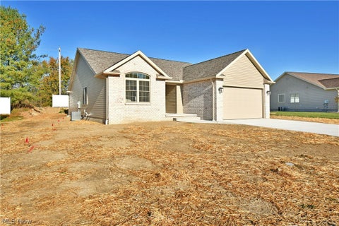 Tiny photo for 2867 Pebble Creek Court, Cortland, OH 44410 (MLS # 5255357)
