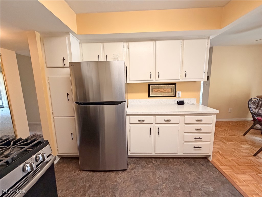 Oak Knolls Condo - Residential