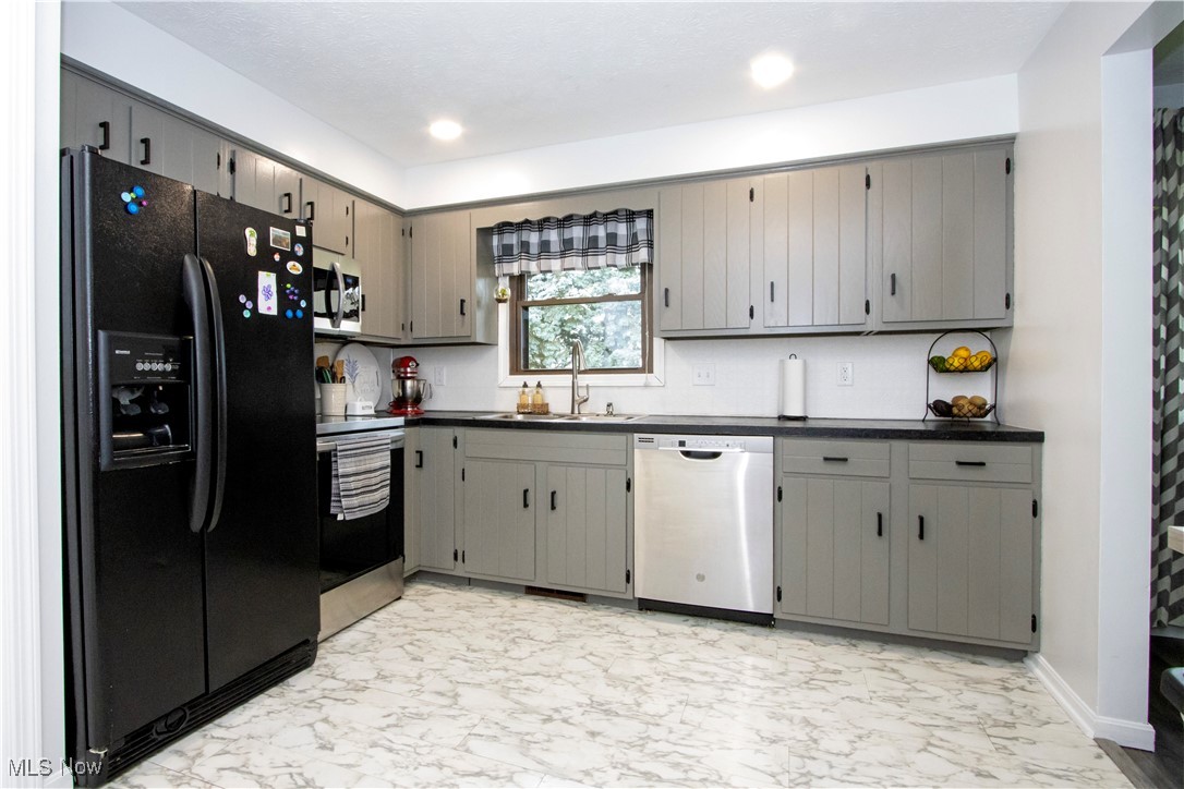 Baltzly Rubber Works Add - Residential