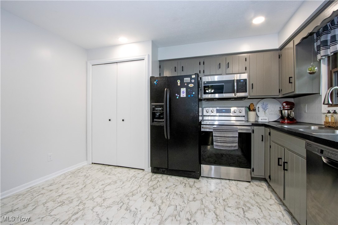 Baltzly Rubber Works Add - Residential