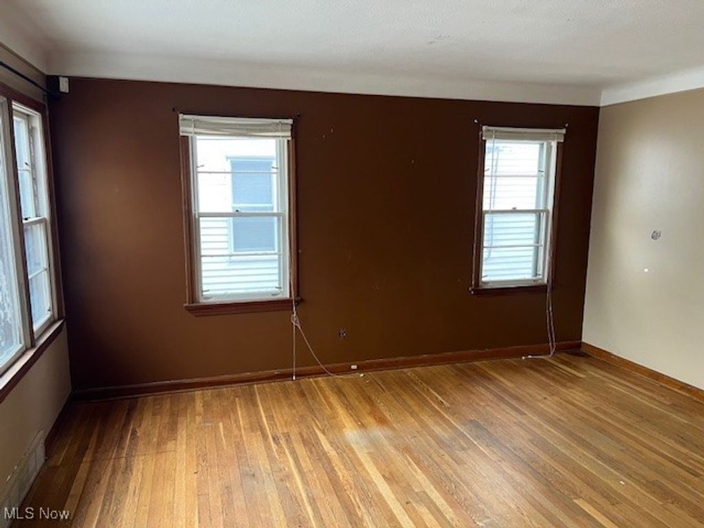 Photo of 3321 Ralph Avenue, Cleveland, OH 44109 (MLS # 5177931)