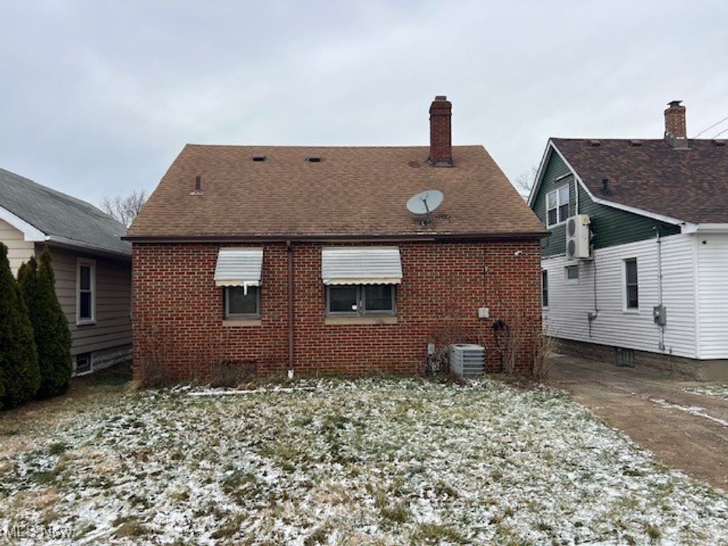 Photo of 3321 Ralph Avenue, Cleveland, OH 44109 (MLS # 5177931)