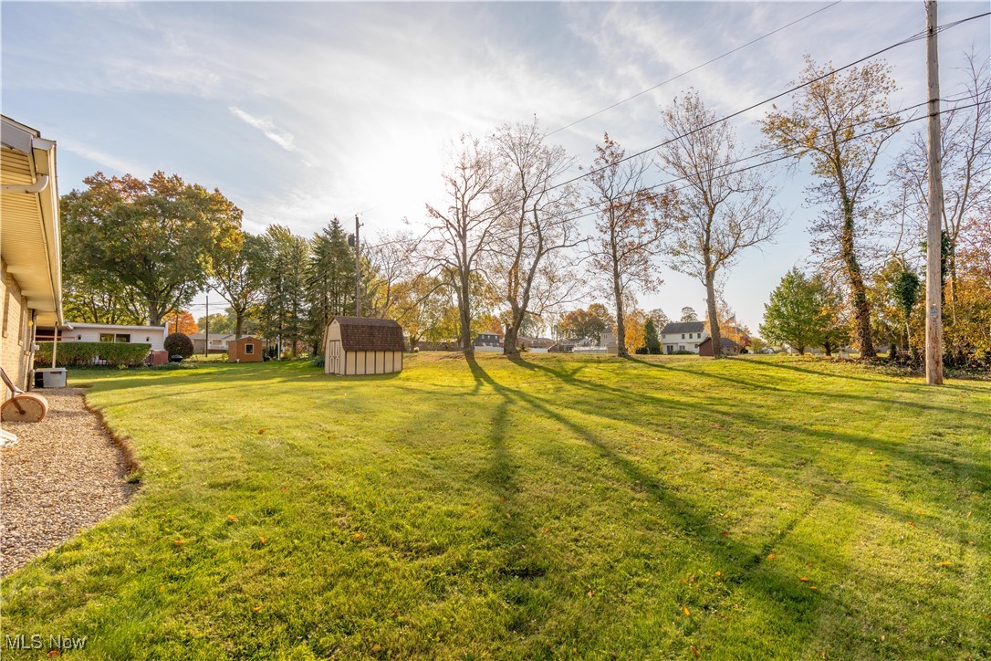 1826 Edmar Street, Louisville, Ohio image 4