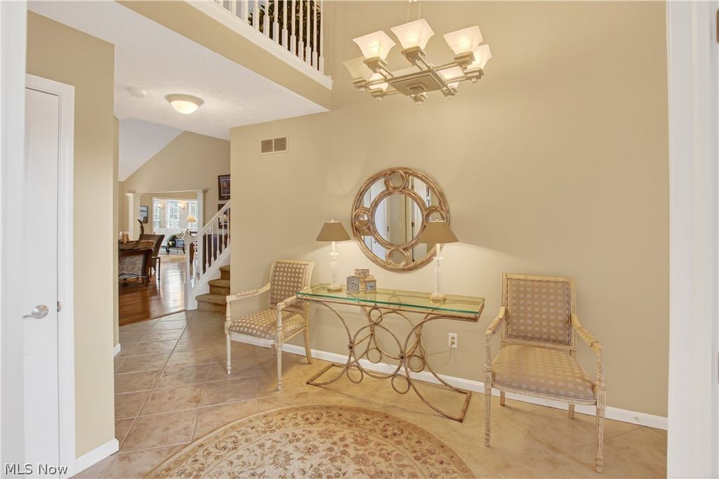 Photo of 407 Clearbrook Drive, Avon Lake, OH 44012 (MLS # 5189735)