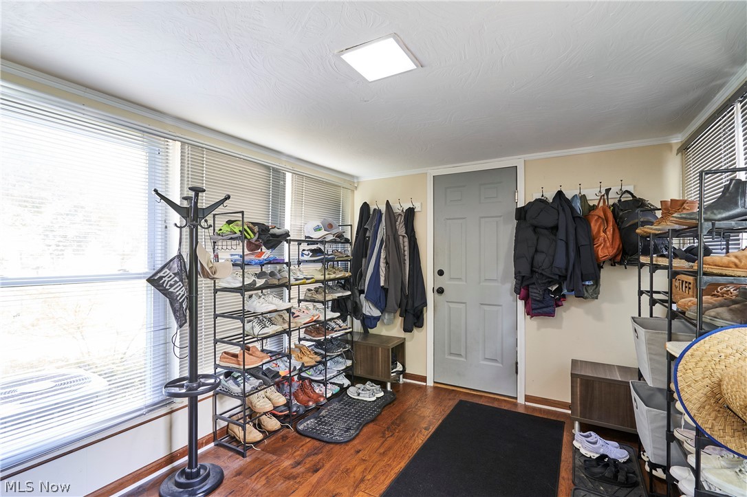 Montrose Acres - Residential