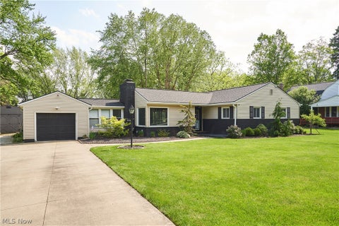 Homes For Sale - 3418 Montrose Avenue<br/> Summit County, Akron, OH 44333