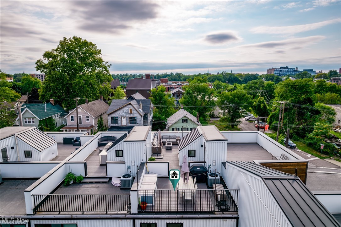 Cleveland, Ohio 44113, United States, 2 Bedrooms Bedrooms, ,3 BathroomsBathrooms,Residential,Active,154981