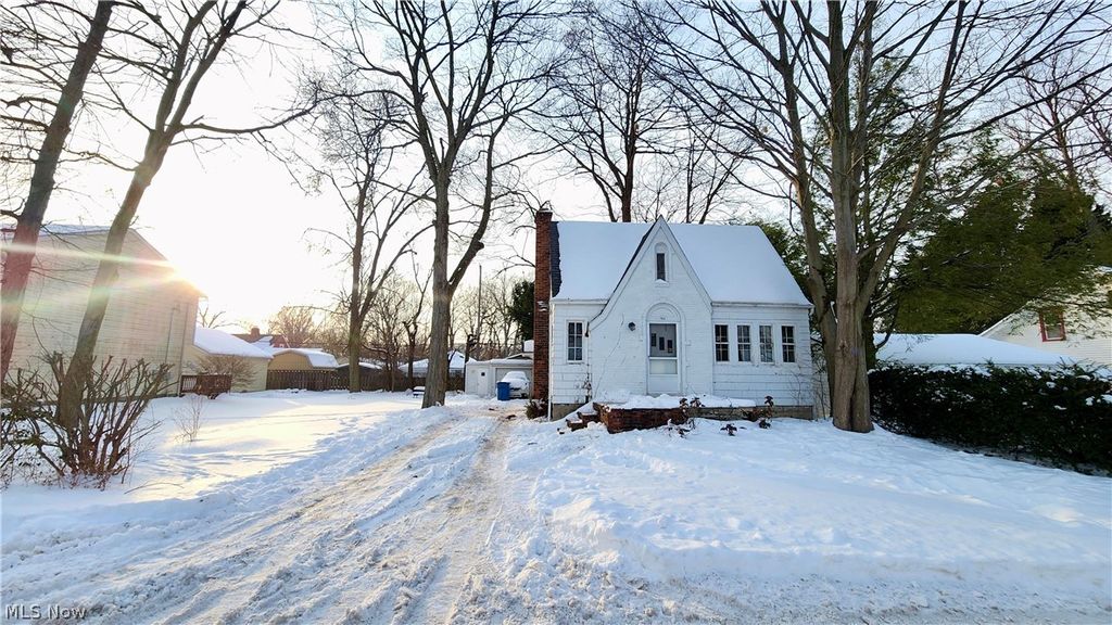 Photo of 766 Cherokee Trail, Willoughby, OH 44094 (MLS # 5185781)