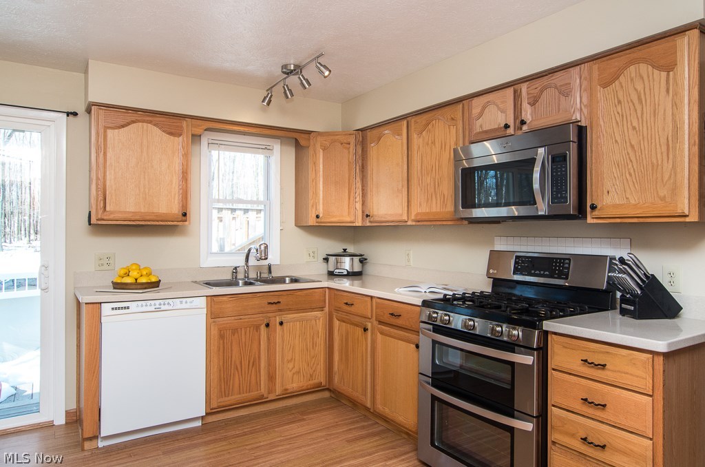 Echo Lake - Residential