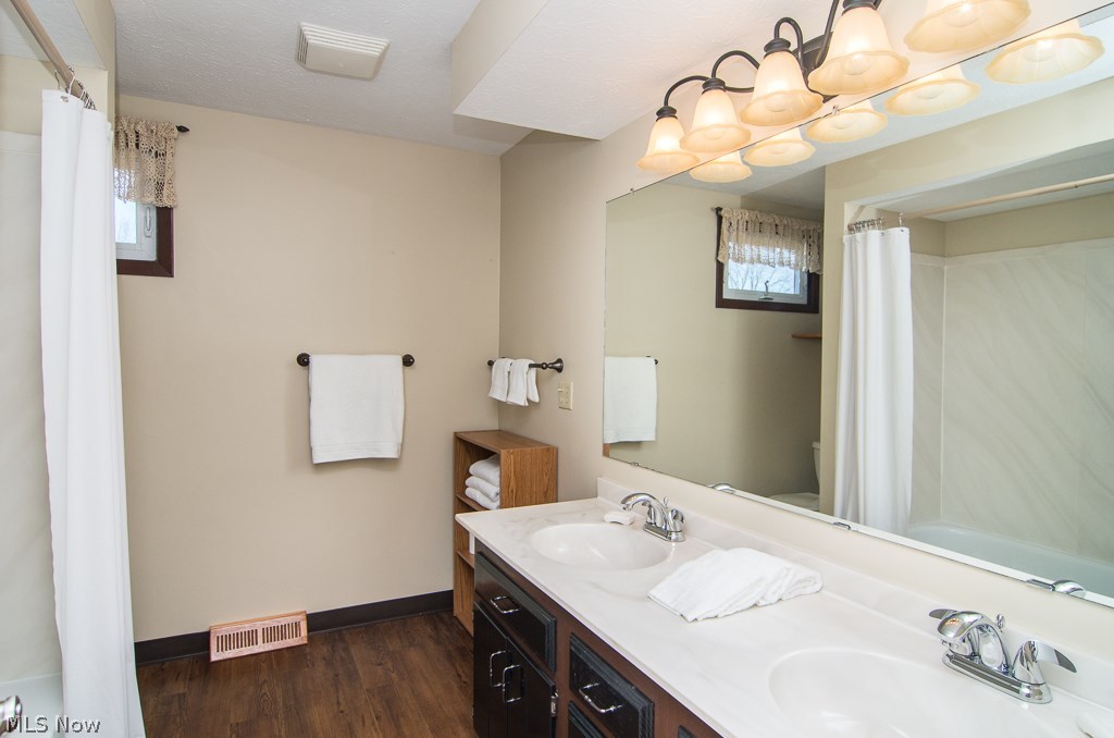 Echo Lake - Residential