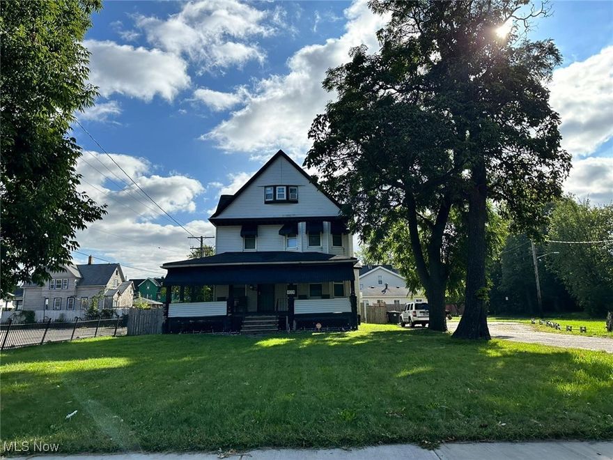 Investors, check out this supersize colonial with 2,176 square feet, 6 bedrooms and 2 baths rented for $1,225 per month. Sold as is.  Nice corner lot in front of a large park.