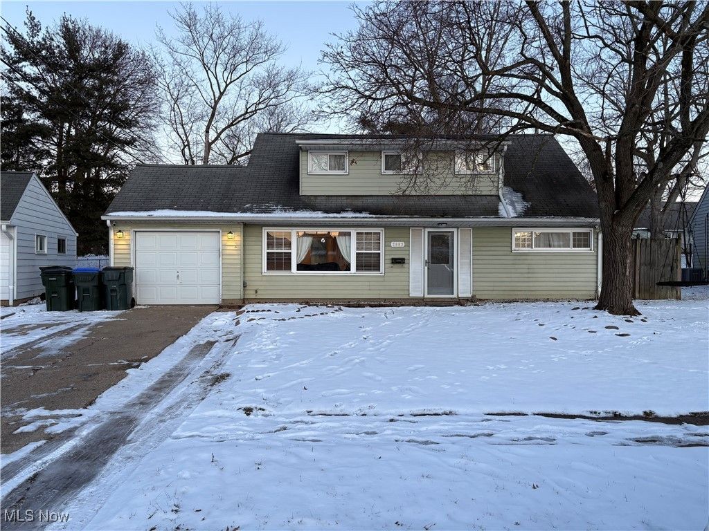 Photo of 2993 Prange Drive, Cuyahoga Falls, OH 44223 (MLS # 5182431)