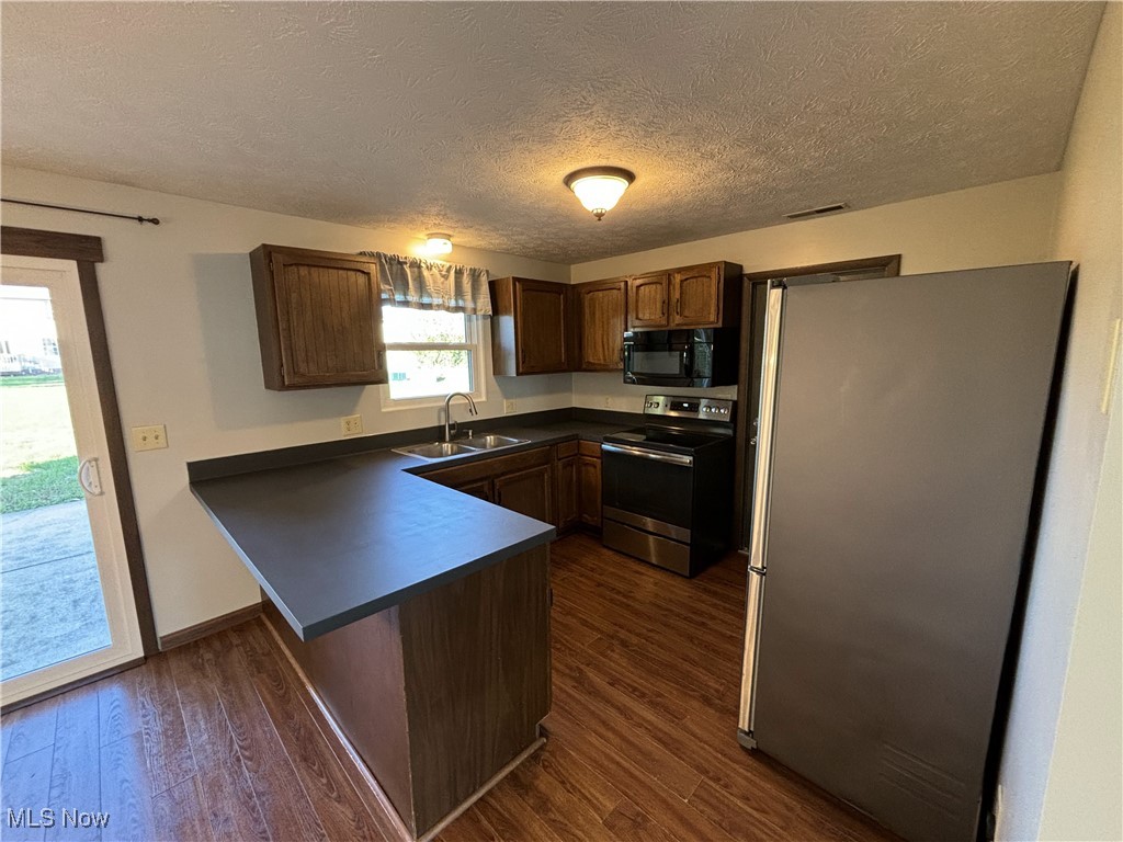 451 Lockport Avenue, New Philadelphia, Ohio image 7