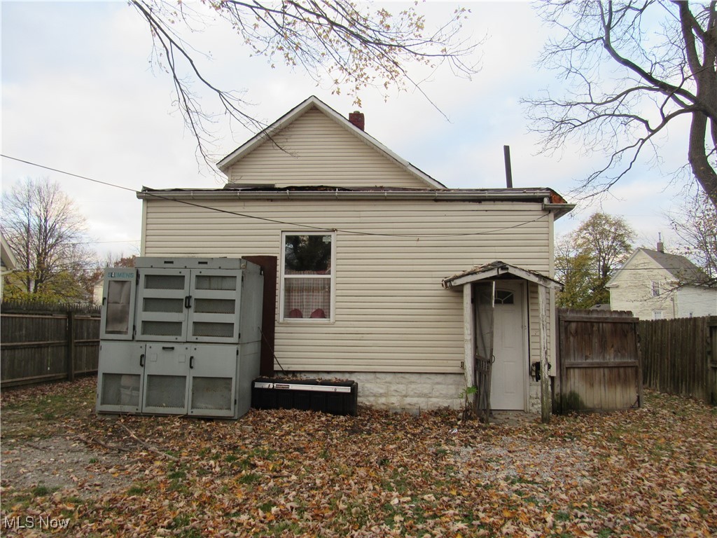 116 Oak Street, Elyria, Ohio image 2