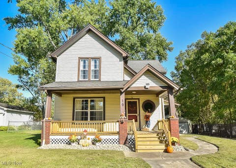 Photo for 19 N Pleasant Avenue