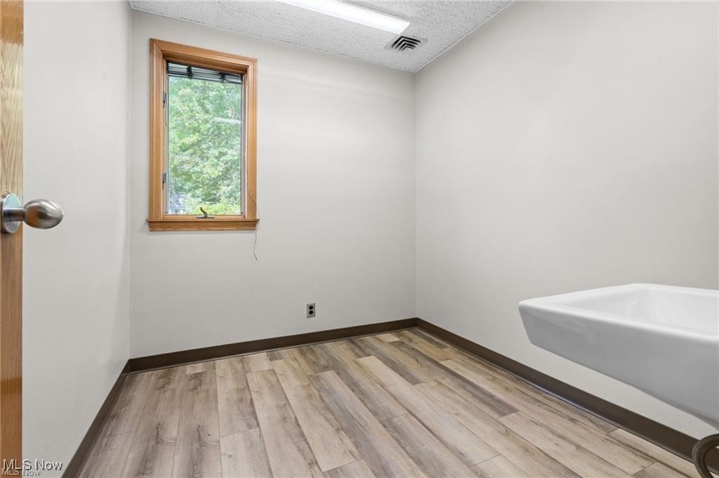 Swallowtail Professional Condo - Commercial Lease