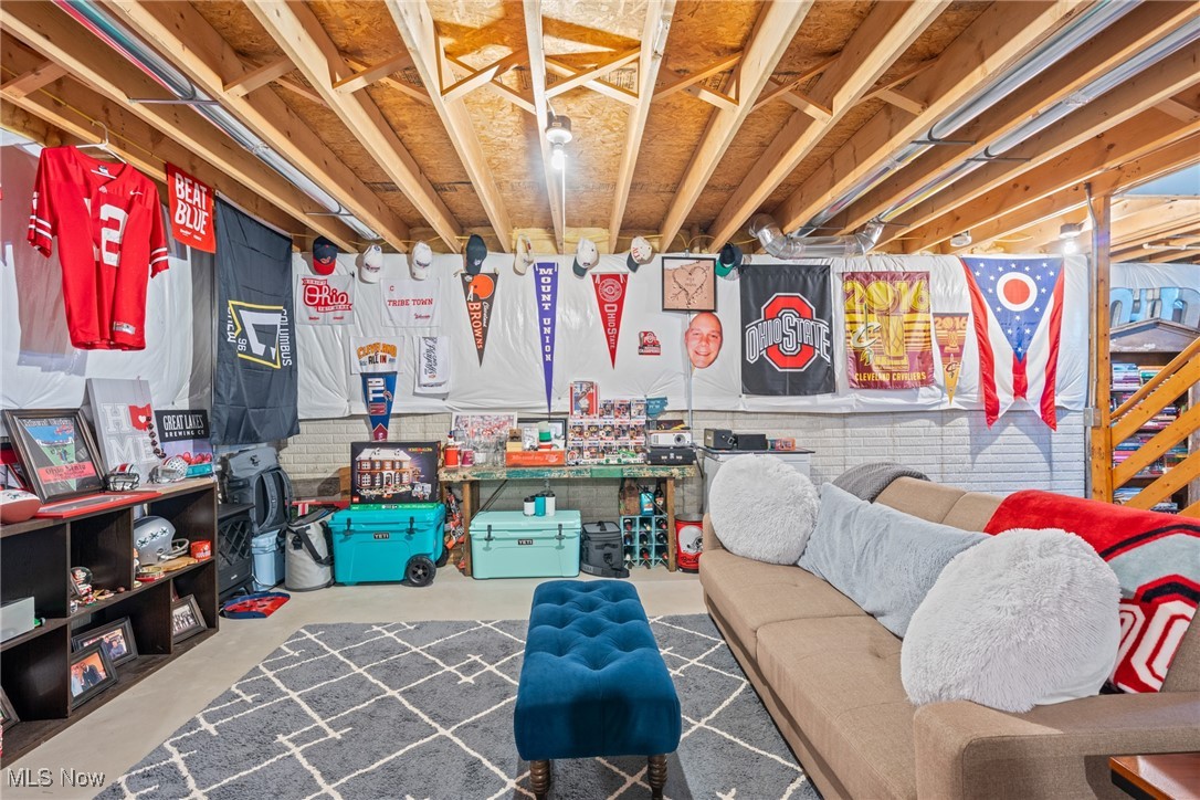 5609 Trystin Tree Drive, Medina, Ohio image 39