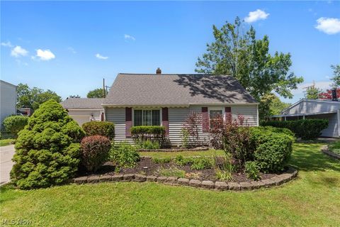 Tiny photo for 154 Fairfield Road, Avon Lake, OH 44012 (MLS # 5220995)