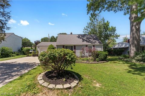 Tiny photo for 154 Fairfield Road, Avon Lake, OH 44012 (MLS # 5220995)
