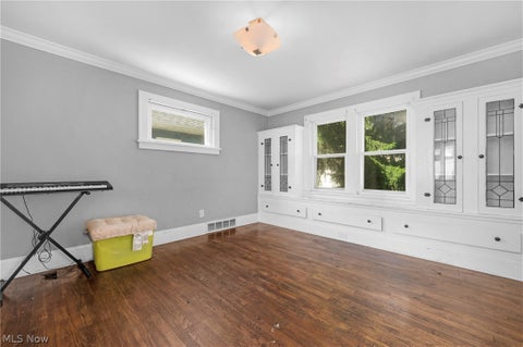 Tiny photo for 3538 W 128th Street, Cleveland, OH 44111 (MLS # 5226641)