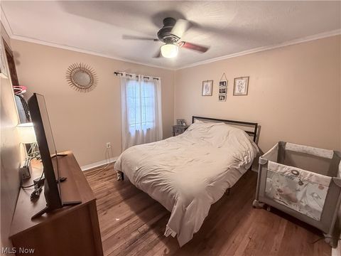 Tiny photo for 4408 Lincoln Street, Parkersburg, WV 26104 (MLS # 5188043)