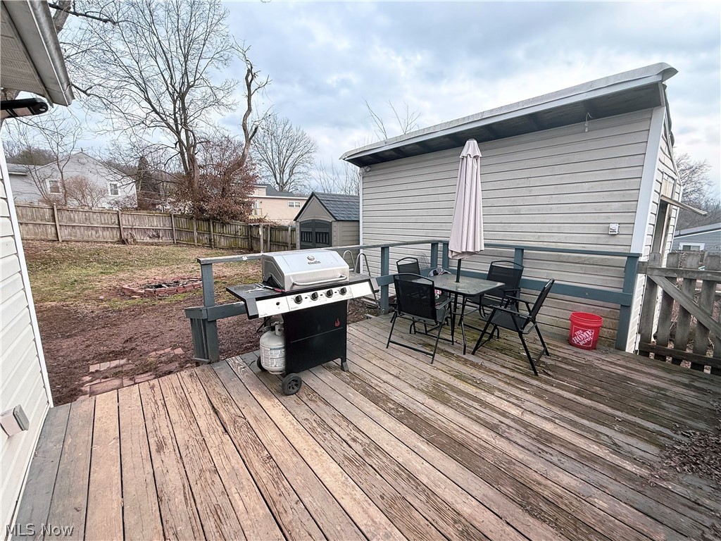 H Olmes Park Adn - Residential