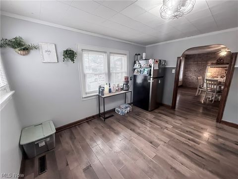 Tiny photo for 4408 Lincoln Street, Parkersburg, WV 26104 (MLS # 5188043)