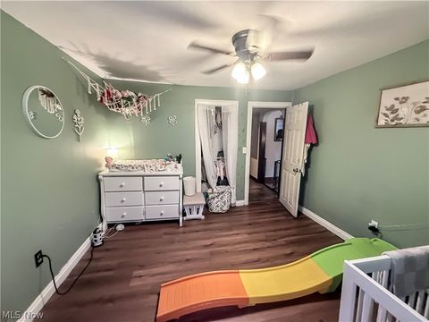 Tiny photo for 4408 Lincoln Street, Parkersburg, WV 26104 (MLS # 5188043)