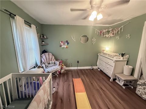 Tiny photo for 4408 Lincoln Street, Parkersburg, WV 26104 (MLS # 5188043)