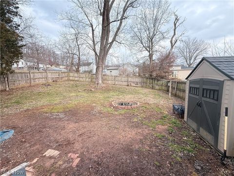 Tiny photo for 4408 Lincoln Street, Parkersburg, WV 26104 (MLS # 5188043)