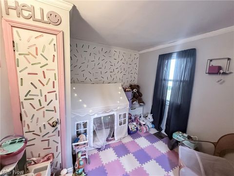 Tiny photo for 4408 Lincoln Street, Parkersburg, WV 26104 (MLS # 5188043)