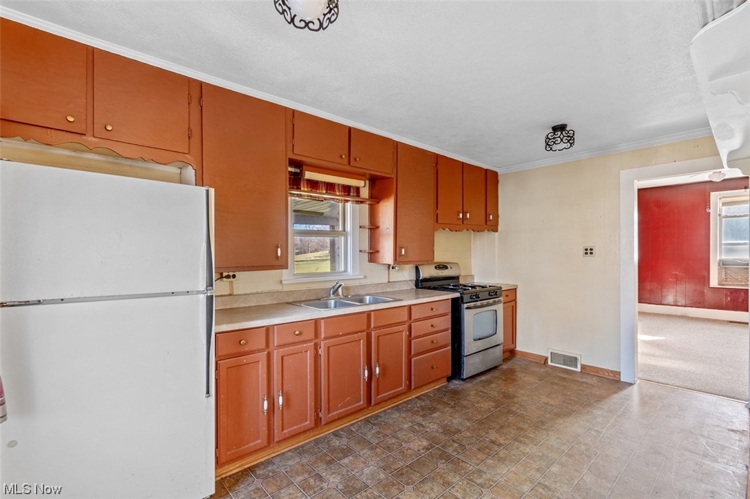 Pollocks Add - Residential