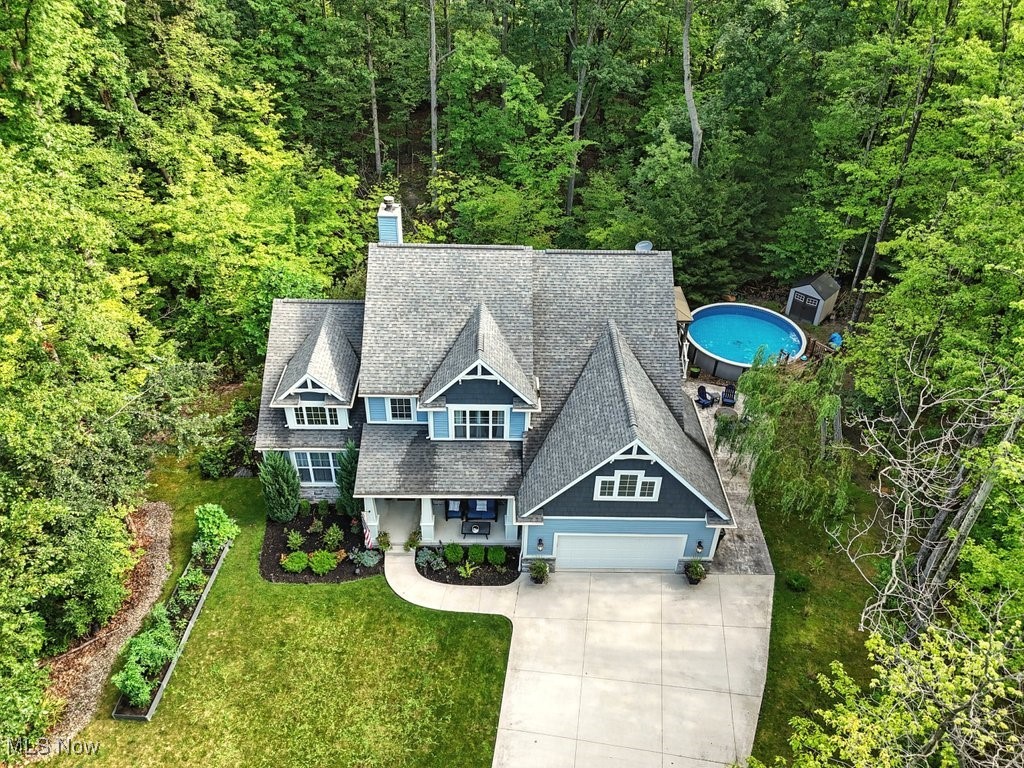 211 Woodridge Circle