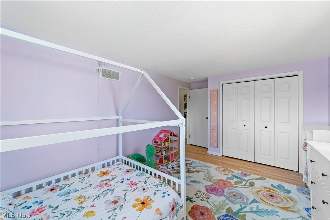 F & F Dev Co Inc - Residential