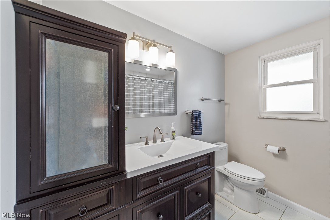 F & F Dev Co Inc - Residential