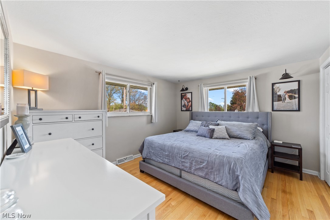 F & F Dev Co Inc - Residential