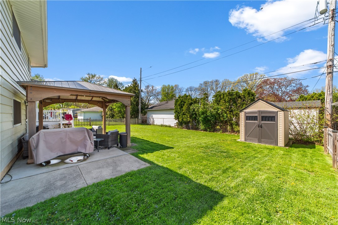 F & F Dev Co Inc - Residential