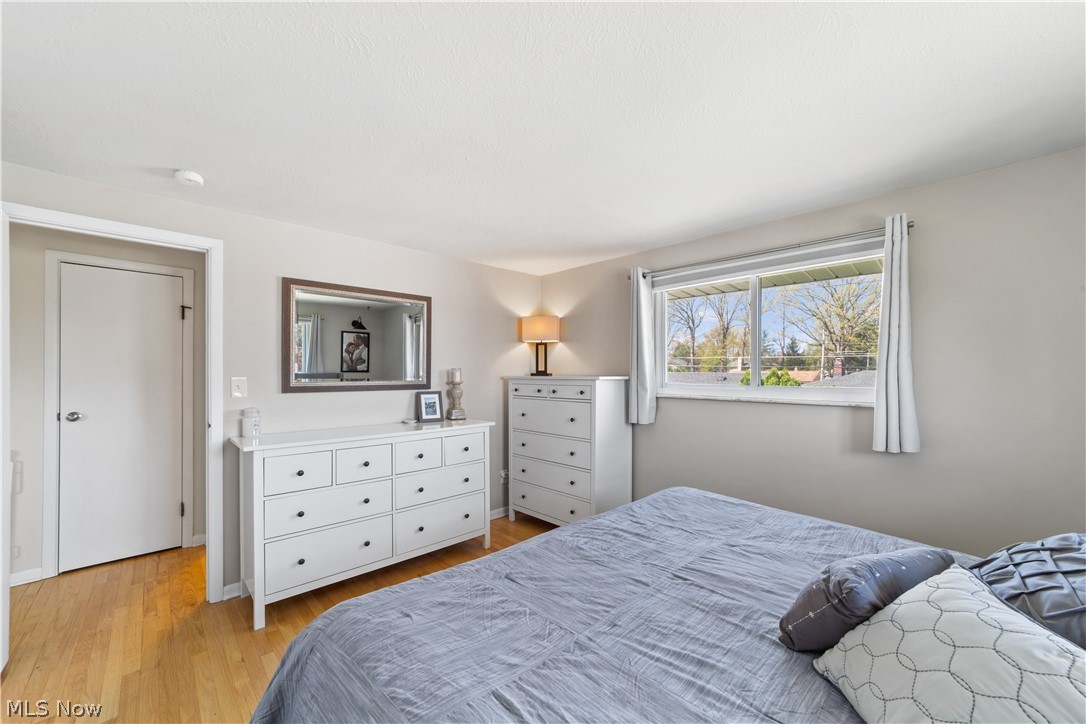 F & F Dev Co Inc - Residential