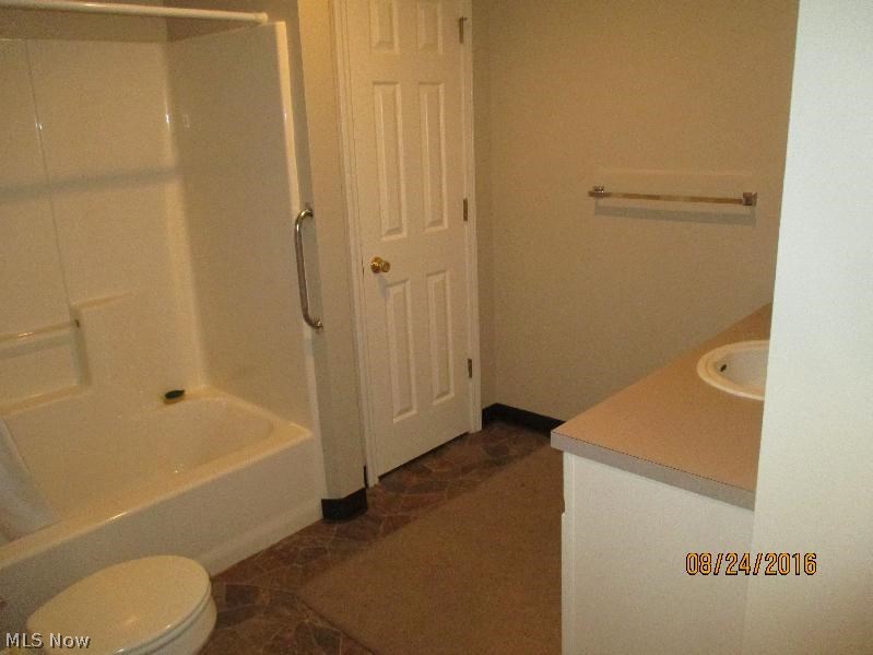 Darthmouth/Clg Hills Ph 04-A - Residential