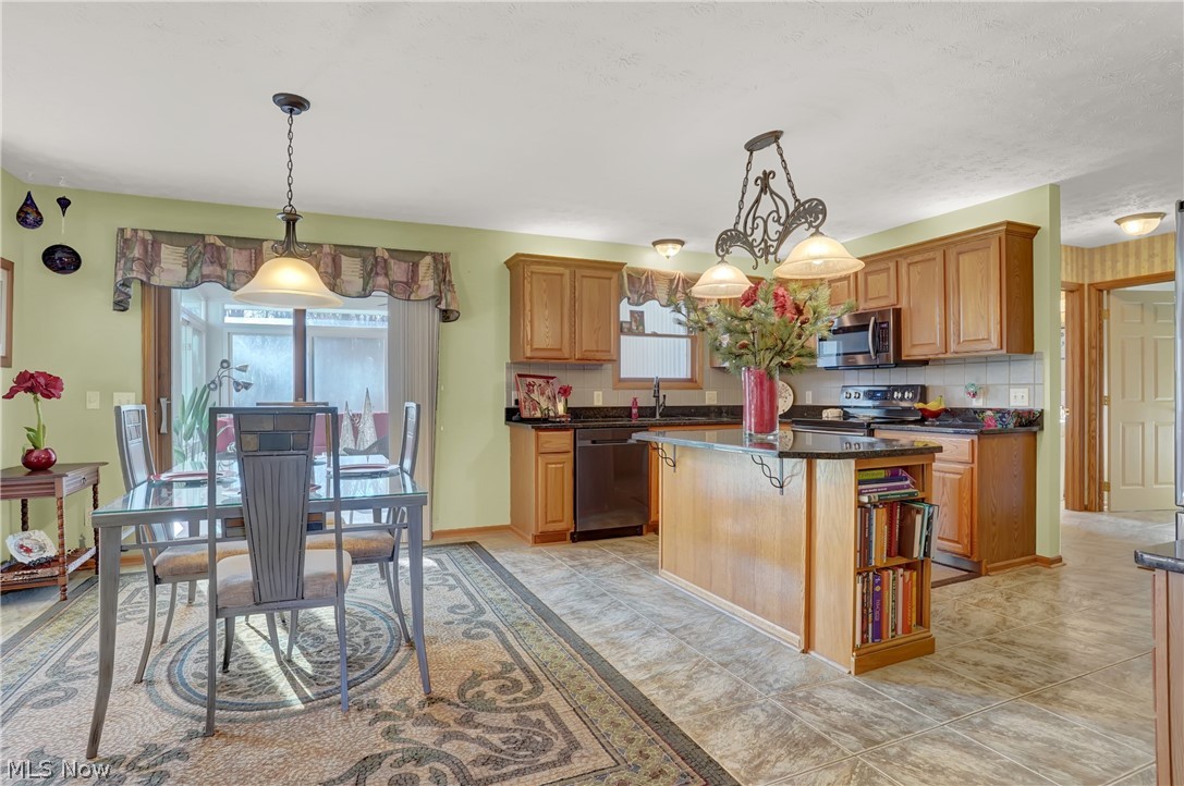 Cloverleaf - Residential