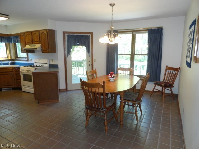 Bob-O-Link - Residential