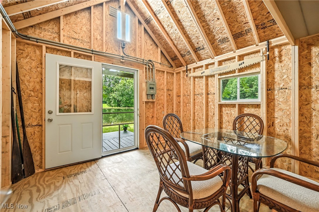 Berlin Center, Ohio 44401, United States, 2 Bedrooms Bedrooms, ,2 BathroomsBathrooms,Residential,Contingent,176228