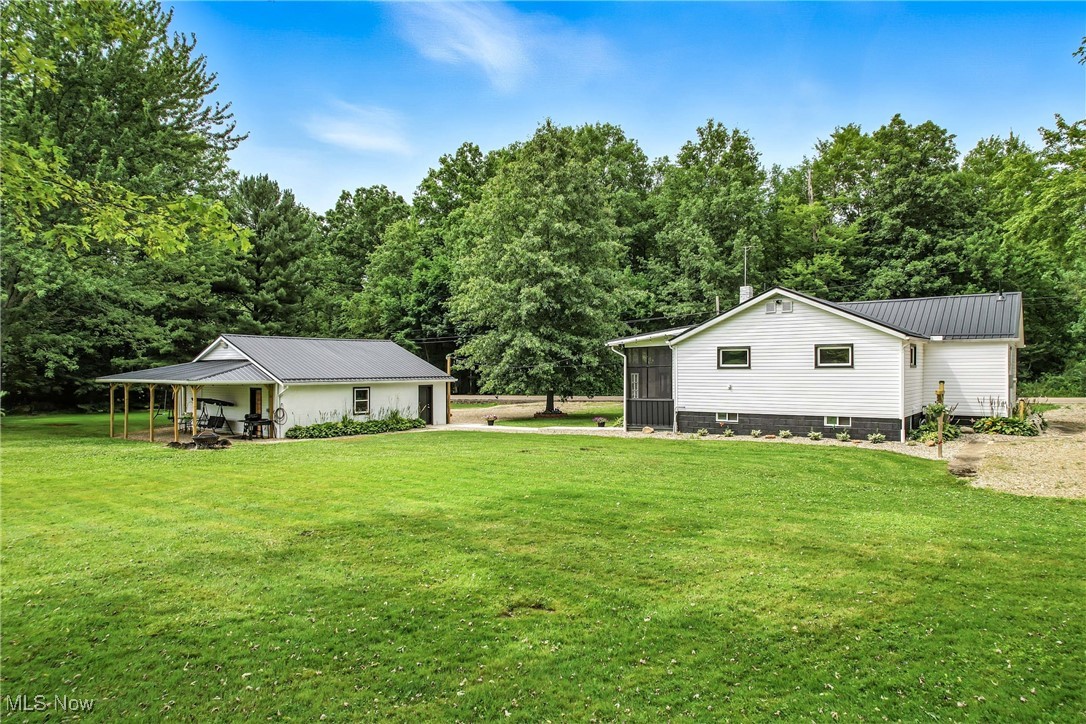 Berlin Center, Ohio 44401, United States, 2 Bedrooms Bedrooms, ,2 BathroomsBathrooms,Residential,Contingent,176228