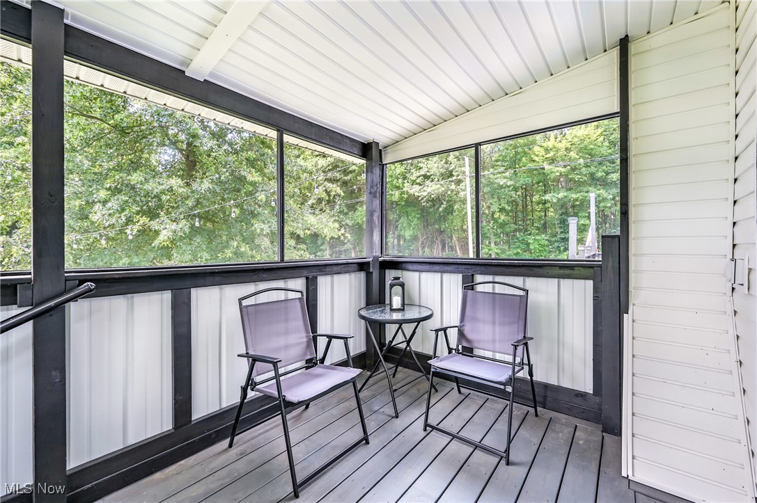 Berlin Center, Ohio 44401, United States, 2 Bedrooms Bedrooms, ,2 BathroomsBathrooms,Residential,Contingent,176228