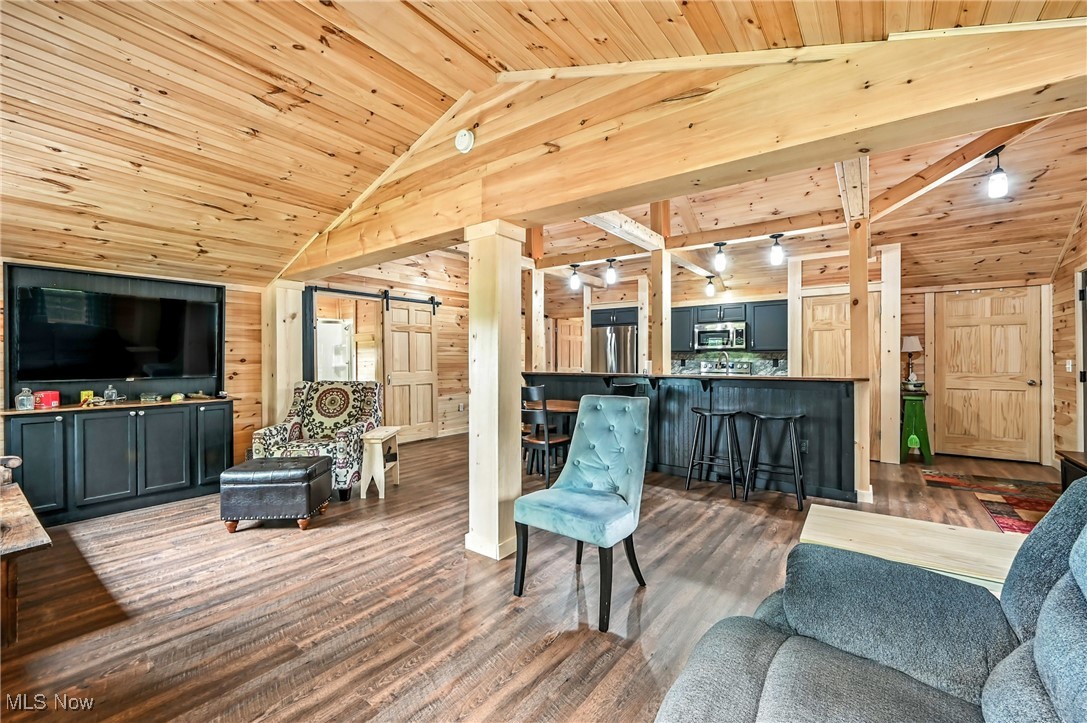 Berlin Center, Ohio 44401, United States, 2 Bedrooms Bedrooms, ,2 BathroomsBathrooms,Residential,Contingent,176228